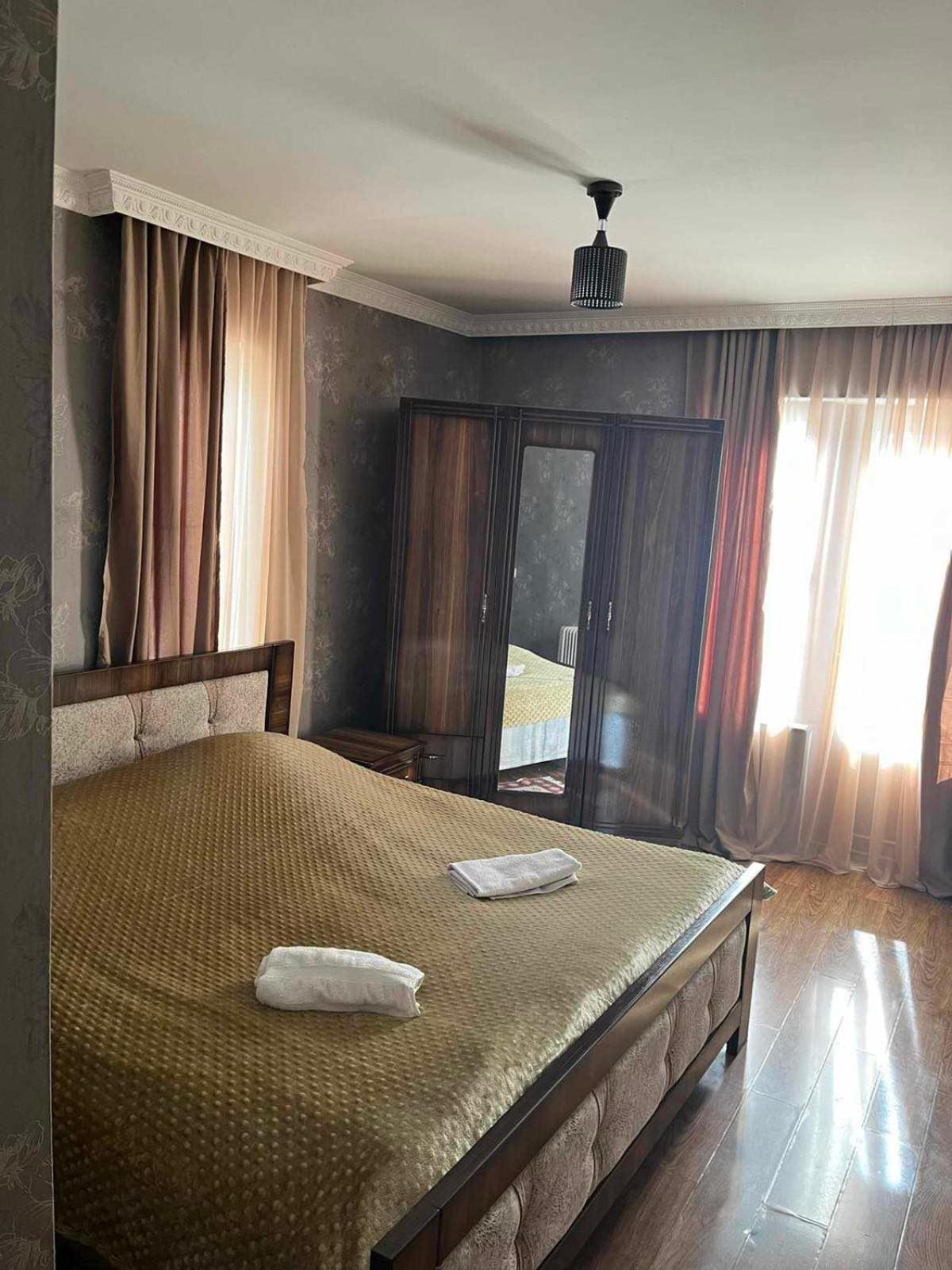 Sunny Hotel Mestia Exterior photo