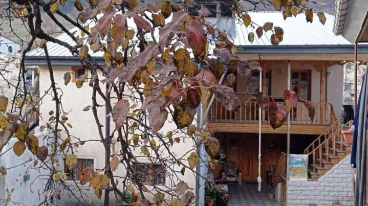 Sunny Hotel Mestia Exterior photo